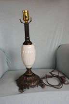 Vintage White Table Lamp - £19.51 GBP