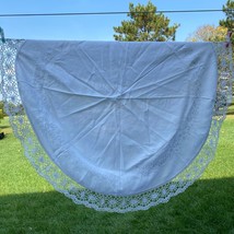 Shabby Farmhouse Tablecloth Crochet Trim White Embroidered 45X45&quot; Round VINTAGE - £21.69 GBP