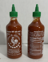 2 Bottle Huy Fong Sriracha Hot Chili Sauce  17oz (1.1Lbs)  best buy 10/2025 - £11.01 GBP