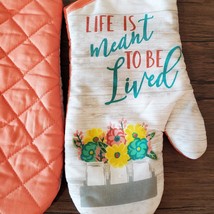 Kitchen Linen Set, 4pc, Towels Oven Mitts, Flowers, Life is Meant to be Lived image 6