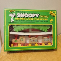 Vintage Peanuts Snoopy Wooden Wind Up Train Set In Box Aviva Toy Co 1974... - £33.56 GBP