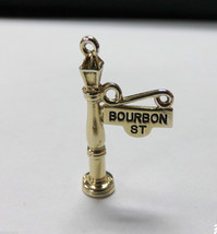 14k Yellow Gold New Orleans Bourbon St Light Pole Pendant 2.9g Detailed Charm 3D - £119.89 GBP
