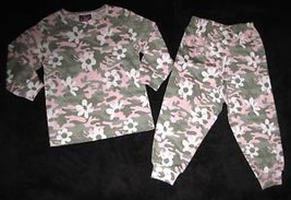 GIRLS 3T - Bratz - Flower Power Green, Pink &amp; White Camouflage PJs PAJAMAS - £7.82 GBP