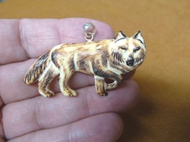 j-wolf-31 BROWN WOLF walk aceh bovine bone carving Wolves pendant JEWELR... - $33.65