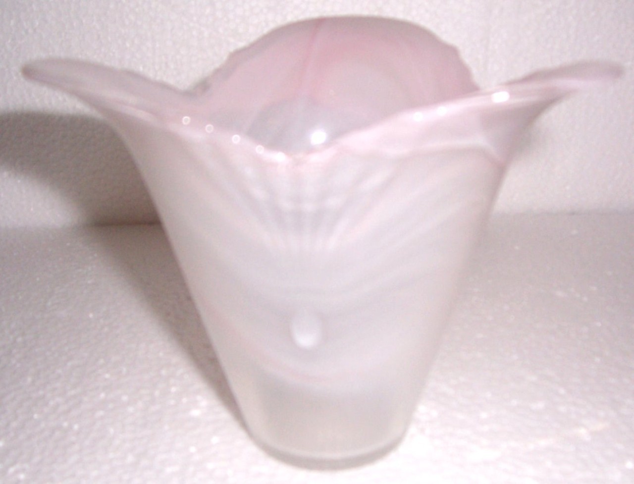 LAVORAZIONE ARTE MURANO PINK  SWIRL VASE GLASS ITALY - $103.89