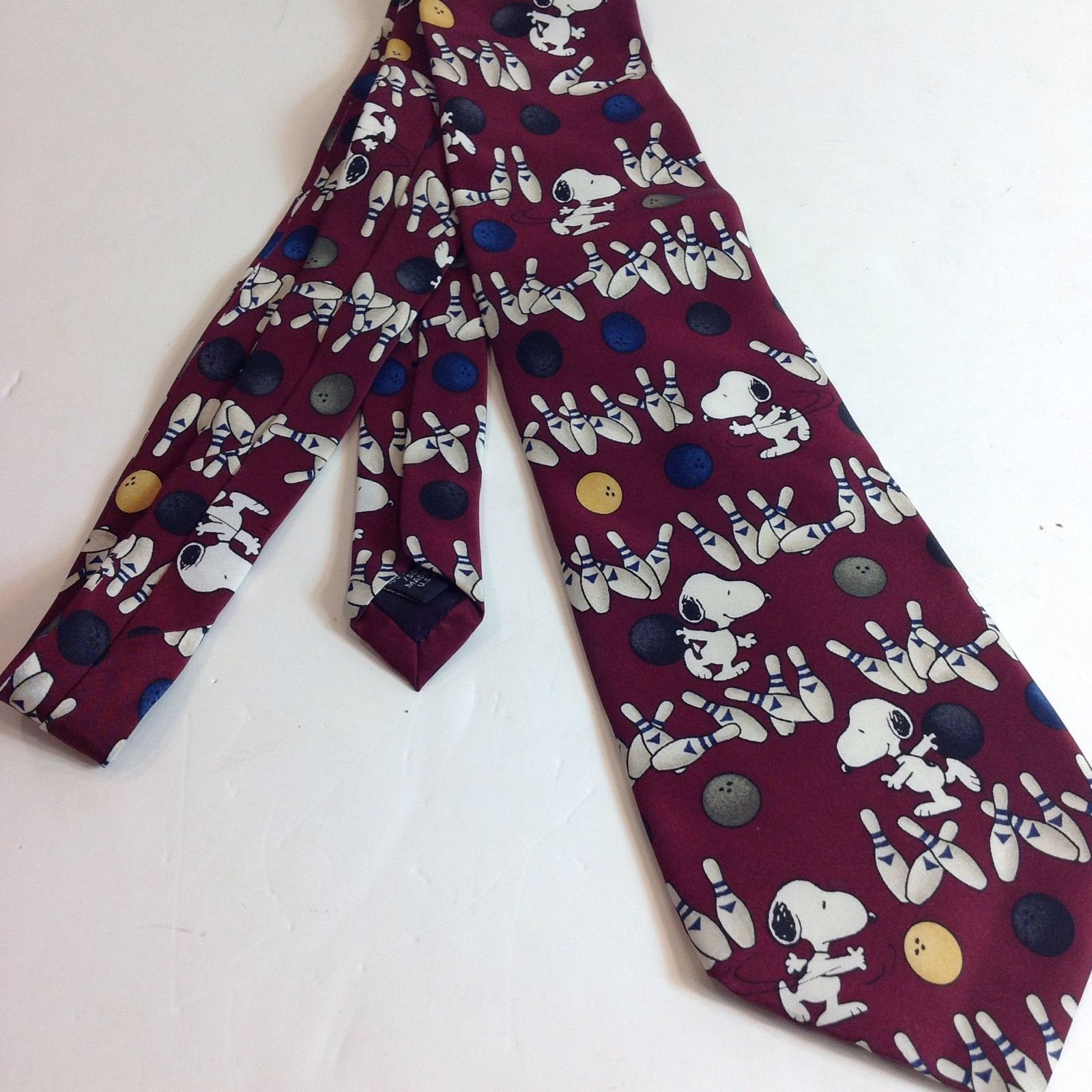 Peanuts Strike!!! Bowling Necktie Tie Snoopy Red United Feature Syndicate, Inc - $29.21