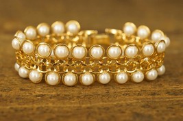 Vintage Costume Jewelry AVON Gold Tone Fancy Link Faux Pearl Bracelet 7&quot; Long - £13.65 GBP