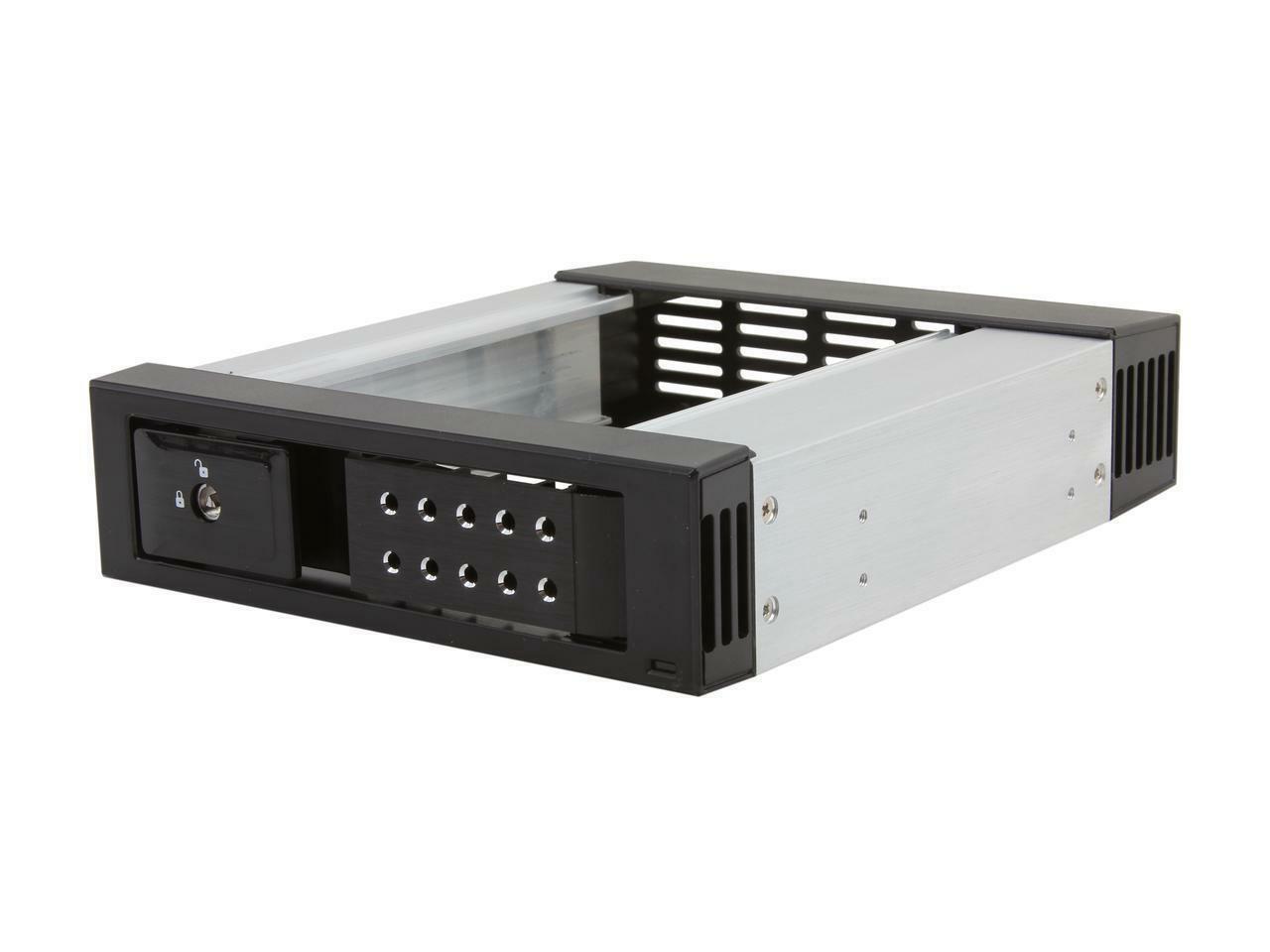 iStarUSA - BPN-DE110SS - 5.25" to x 3.5" SATA 6.0 Gb/s Trayless Hot-Swap Cage Item image 6