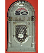 AM/FM Jutebox Style Radio - $9.00