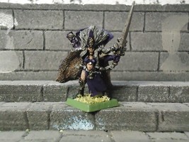 warhammer fantasy dark elf unreleased sorceress with cape metal - $4,053.60 MXN