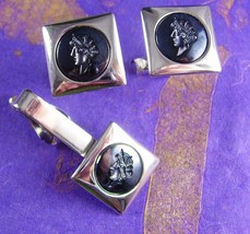 Vintage Intaglio cufflinks Silver Black Cameo Tie Clip Set Pat # 2472958 Men&#39;s f - £99.91 GBP