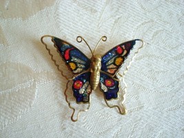 Vintage Butterfly Pin ~ Brooch ~ Gold-tone ~ Multi-color ~ Costume Jewelry - £4.69 GBP