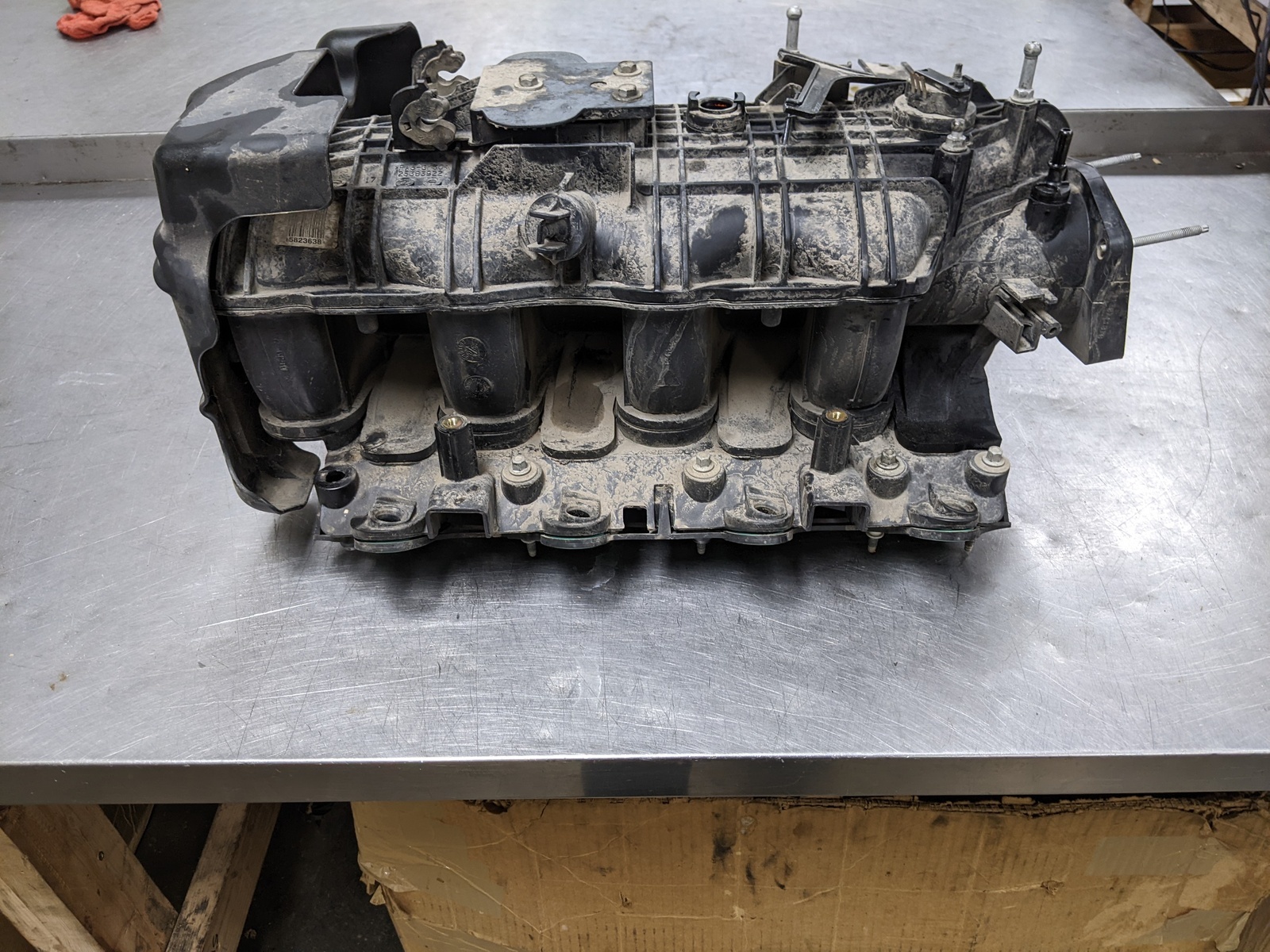 Intake Manifold For 10-13 GMC Sierra 1500  5.3 25383922 4WD - $148.45
