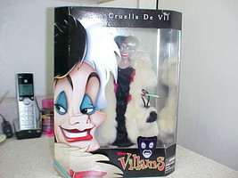 Disney Cruella De Vil Doll In Box From 101 Dalmatians Villains Never Open - £142.43 GBP