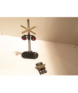 LIONEL TRAINS POST-WAR 154 HIGHWAY FLASHER SIGNAL WORKS GOOD W/PLATE- EX... - $34.07 CAD