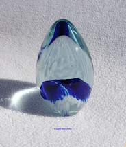 Mount Saint Helens Art Glass Egg Paperweight Blue Flower Signed MSH 1990 Vintage - £20.08 GBP
