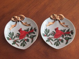 Lot 2x LEFTON Red Cardinal Holly Berry Trinket Candy Gold Ribbon Dish Tray Bowl - £14.90 GBP