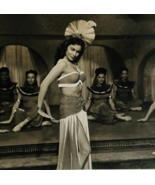 1951 Little Egypt Real Photo Movie Still Rhonda Fleming Dancing 8x10 DWTT2 - €51,16 EUR