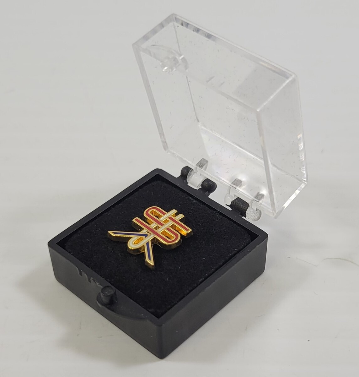 *B9) 2018 Michael Bierut Men&#39;s Vogue Magazine Politically Neutral USA La... - $49.49