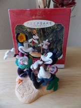 1999 Disney Hallmark Mickey and Minnie in Paradise Ornament - £19.57 GBP