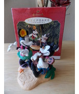 1999 Disney Hallmark Mickey and Minnie in Paradise Ornament - £19.61 GBP