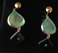 Antique 22.74 carat Natural Colombian Emerald &amp; Onyx dangle 14k gold earrings - £4,747.28 GBP