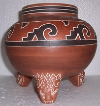 Signed Leopoldo de Mexico Native Indian Etched Lion Large Pottery Vase L... - $385.68