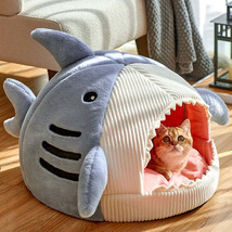 Enclosed Warm Cat Bed - £23.61 GBP+