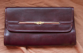 Vintage 1980s Burgundy Maroon Shoulder Bag with Removable Shoulder Strap - $29.99