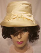 Vintage Off White Beige Satin Sateen Bridal Wedding Bucket Hat With Fron... - $39.99