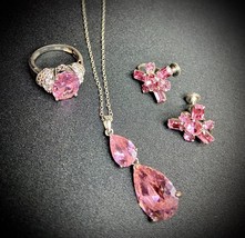 Vintage Pink rhinestone pendant, earrings and ring set, unsigned - £51.14 GBP