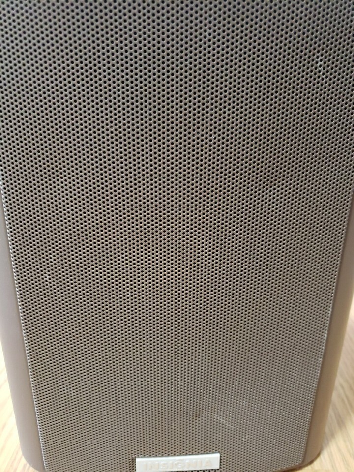 Insignia NS-E2111 Indoor / Outdoor Speakers Brown Item image 2