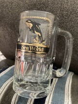 Vintage Sea World glass mug Shamu black &amp; gold 5&quot; tall - £5.39 GBP