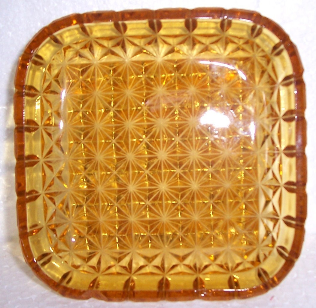 Vintag Depression Glass Amber Cubic Designed Ashtray - $30.80