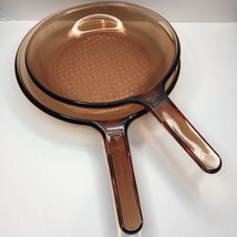 Set 2 Pyrex Vision Corning Ware Amber Glass Skillet Fry Pan 9&quot; 10&quot; Waffle Bottom - £47.95 GBP