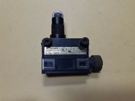 Yamatake SL1-A EN60947-5-1 Micro Switch Unit SL1A - $46.35