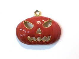 Phister Halloween Charm Jack O&#39; Lantern Pumpkin Signed 1996 Gold Tone &amp; Enamel - £10.22 GBP