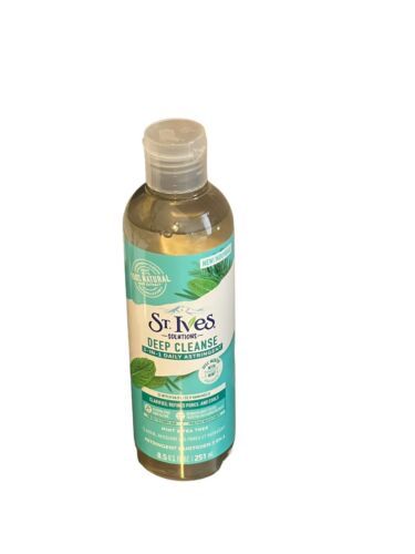 Primary image for St.Ives Clear Skin DEEP CLEANSE 3 in 1 Daily Astringent 251ml 8.5 oz