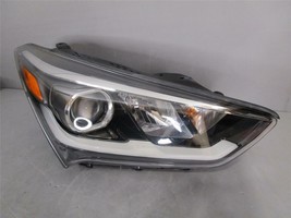 OEM 16-18 Hyundai Santa Fe RH Right Psgr Side Halogen Headlight Lamp 92102-B8520 - £231.43 GBP