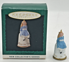 1995 Hallmark Alice in Wonderland First in Series Miniature Ornament SKU U31 - £10.44 GBP