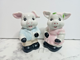 VTG Anthropomorphic Pigs Salt &amp; Pepper Shakers boy girl W/ Stoppers Kitschy - £8.27 GBP