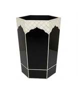 Palace Arch Inlay Waste Bin - $4,203.44 MXN
