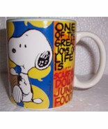 Charles Schultz Snoopy &quot;Scarfing Down Junk Food&quot; Peanuts Coffee Mug-Gibson - $36.29
