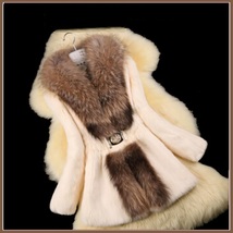 Luxury Dog Racoon Long Hair Fur Collar Mid Length Dyed Rex Rabbit Fur Coat  image 3
