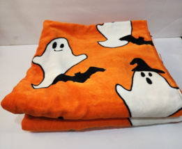 2pc Halloween Orange Bats Bathroom Bath Towel Set NWT - $39.59