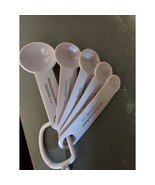 Tupperware 5-Piece White Measuring Spoon Set - Used - $149.08 MXN