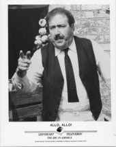 Allo Allo! British sitcom original 8x10 photograph star Gordon Kaye - £15.79 GBP