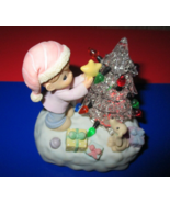 Precious Moments Figurine Boy Placing Star On Tree 4003327 Lights up Fiber Optic - $25.73