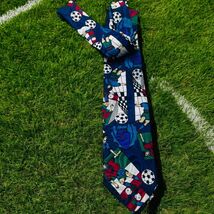 Vtg 80’s Jordache Concepts Colorful All Over Soccer Players Men’s Neck T... - $21.87