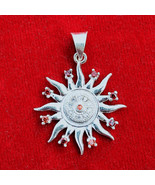 Sunburst Necklace, Silver Sun Necklace, Sun Pendant Necklace, Sun Charm - €30,49 EUR